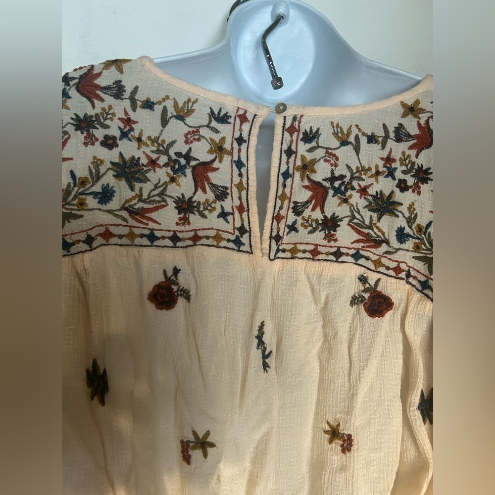 Free People Size XS Wild Flowers Blouse Embroidered Cream Long Sleeve Cropped - Picture 10 of 11